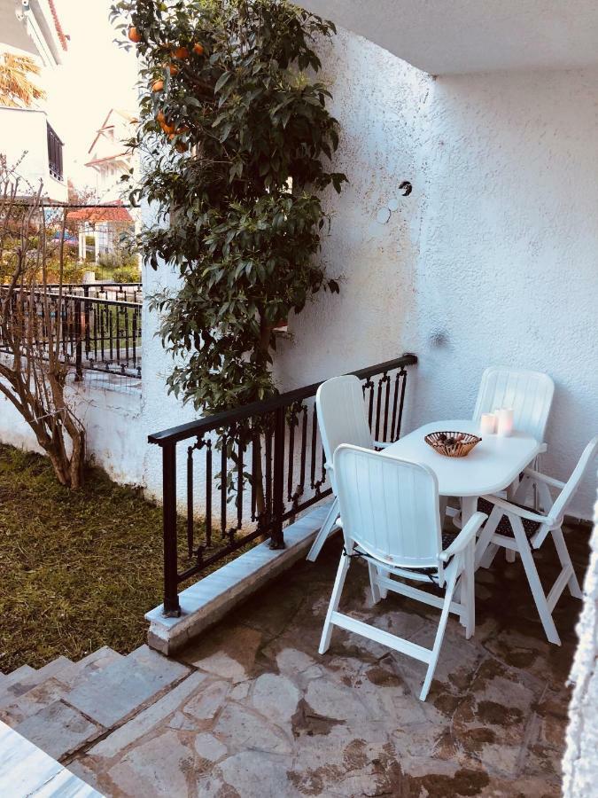 Seafront Maisonette In Fourka Zewnętrze zdjęcie